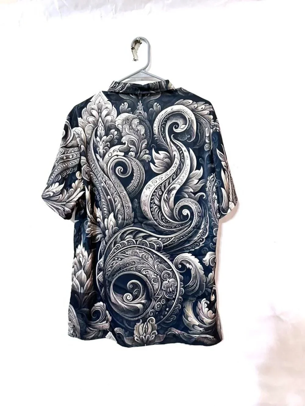 Black Paisley Satin Short Set Shirt loungewear Size large Mens Pajamas Chillwear